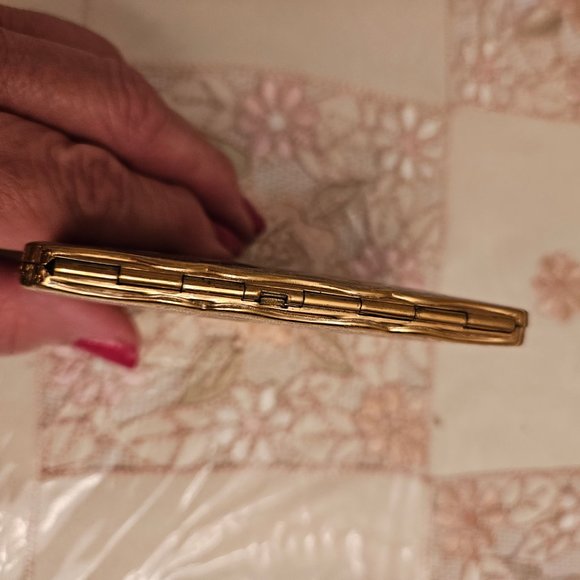 Vintage Courting Compact - Picture 3 of 13